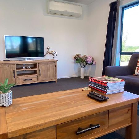 Bed and Breakfast Unique Equestrian Lifestyle Tamahere Экстерьер фото